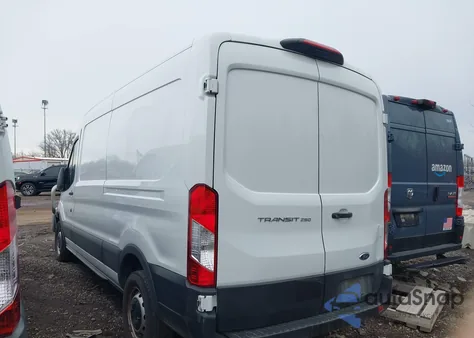 2021 Ford Transit-250 z USA, uszkodzony, nr VIN 1FTBR1C84MKA05556